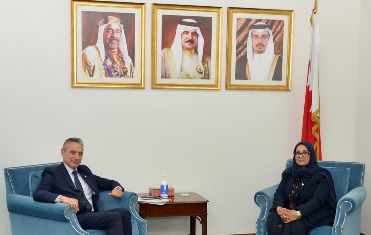وزيرة الصحة تستعرض مع السفير الفرنسي أوجه التعاون الصحي